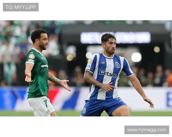 波尔图队中场运作