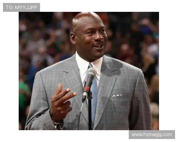 巴克利内线强攻改变防守布局，对比同期大前锋打法差异显著